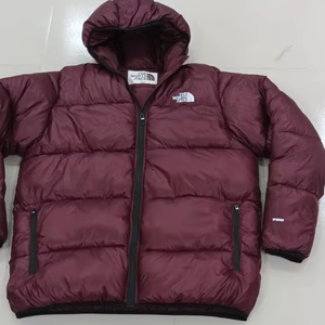 Chaqueta acolchada de moda para hombre con capucha Abrigo de invierno acolchado ligero Ropa de abrigo resistente al agua para uso diario - Product Image 2