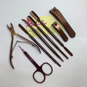 Etiqueta personalizada privada Herramientas de manicura chapadas en oro rosa Calidad sostenible Removedor de piel muerta Empujador de cutículas Herramienta de Arte de uñas de pedicura - Product Image 1