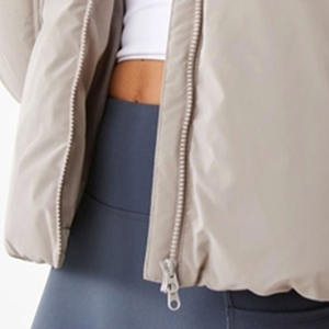 Chaquetas acolchadas de alta calidad superventas para hombres y mujeres, fáciles de usar, disponibles en todos los tamaños, colores, decoración bordada, MOQ bajo - Product Image 6