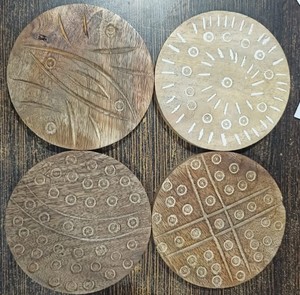 Sous-verre rond en bois et résine époxy pour tasses à thé, design artistique, différentes couleurs - Product Image 5