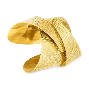 Elegante Brazalete de Metal que Realza el Estilo de la Ropa con un Brillo Sutil y un Atractivo Moderno - Product Image 1