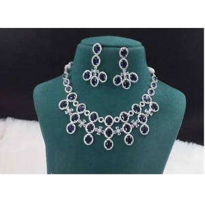 Collar de joyería AD de latón de diseño exquisito con circón pulido para bodas y ocasiones especiales de la India - Product Image 1