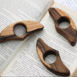 Handmade <b>Wooden</b> Thumb Page Holder for <b>Books</b> Smooth Finish Reading Tool for Long Reading Sessions - Product Image 1
