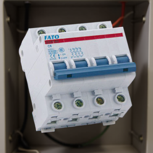 เบรกเกอร์วงจร FATO 4P รุ่น C40 แบบ 4 โพล 40A ป้องกันกระแสเกิน สำหรับแผงไฟฟ้า - Product Image 3