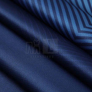 Nouvelle arrivée 2025 uniforme de football personnalisé conception différente meilleur prix uniforme de football pour les jeunes - Product Image 5