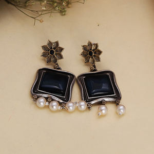 ต่างหูเงินโบราณแบบห้อยรูปดอกไม้ ของขวัญสำหรับเธอ - Product Image 3