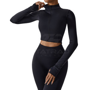 Ensemble de yoga 3 pièces pour femme, couleur unie, logo frontal, 100 % coton, respirant et léger, taille élastique, nouveau style, best-seller - Product Image 3