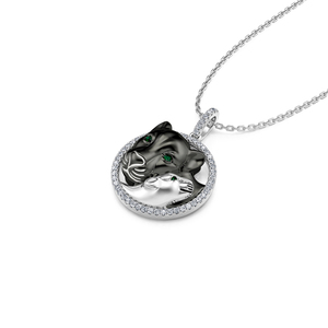 Collar con Colgante de Plata de Ley con Diseño de Pantera Madre e Hija de Jeulia Huddle - Product Image 3
