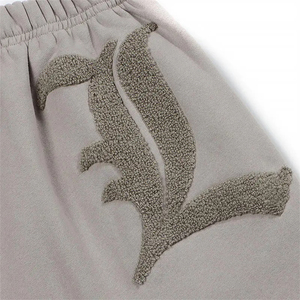 Pantalones Cortos Deportivos de Felpa Francesa Personalizados OEM, 100% Algodón Pesado, Bordado, Estilo Urbano, Aspecto Desgastado Vintage, Unisex para Hombre - Product Image 4