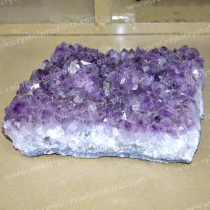 Groupe de cristaux d'améthyste violette naturelle, géode, 3,54 kg - Product Image 1