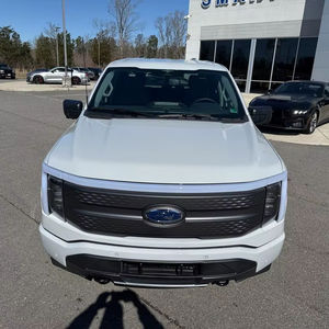 Véhicule électrique Fo_rd F-150 Lightning XLT Super Crew AWD 2023, autonomie de 601-700 km, batterie de 110 kWh, puissance de 400 ch, sièges en cuir - Product Image 1