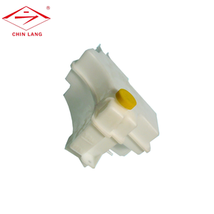 Vase d'expansion pour voiture Auto Pour NISSAN TEANA 04 '~ 08' OEM #21710-2YA00 - Product Image 1