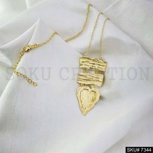 Collar chapado en oro antiguo Ropa de mujer Aspecto tradicional Latón Capa India Oro elegante Producto Premium hecho a mano - Product Image 5