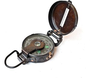 พวงกุญแจเข็มทิศทองแดงเลนซาติกแบบวินเทจที่มีรูปแบบวงกลมเป็นมิตรกับสิ่งแวดล้อมน้ำหนักเบาและพับเก็บได้สำหรับการตั้งแคมป์พายเรือตกแต่งบ้าน - Product Image 5