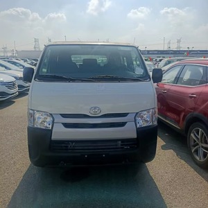 Toyota Hiace 2023 Usada de Primera Calidad, Estándar, Diésel 2.5L, Transmisión Manual de 5 Velocidades, 15 Asientos, Volante a la Izquierda - Product Image 4