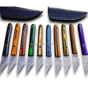 Lot de couteaux de chasse Damas mixtes avec étui – Livraison immédiate, stock disponible, vente en gros uniquement, option de sélection et d'assemblage de couteaux - Product Image 1