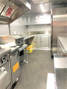 Remorque alimentaire entièrement équipée en aluminium Honlu Bakery avec services de pizzas, fast-<span class=keywords><strong>food</strong></span>, glaces et boissons, boutique mobile - Product Image 5