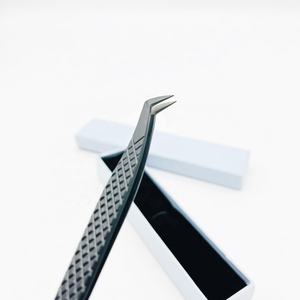 Pinzas de punta de fibra alta con logotipo personalizado, extensión de pestañas, volumen de bota, pinzas de extensión de pestañas negras, cuidado personal sostenible - Product Image 6