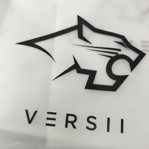 Guangzhou Recyclable Zipper Tshirt <b>Cloth</b> Packaging Bags with Valve BOPP LLDPE <b>Material</b> for Clothes Custom Plastic Bags with Logo - Product Image 2