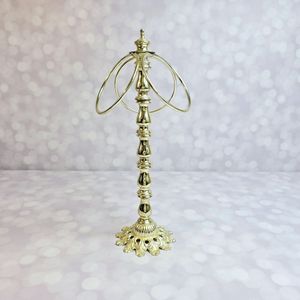 ที่วางผ้าขนหนูทองเหลืองคุณภาพพรีเมียม ออกแบบมาเพื่อการตกแต่งภายในที่หรูหรา รองรับการจัดผ้าขนหนูอย่างเป็นระเบียบในทุกพื้นที่ - Product Image 4