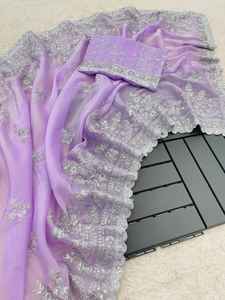 Dernier modèle de sari pour femme en satin doux, organza et fausse fourrure, avec broderie riche, idéal pour les fêtes et festivals - Product Image 5