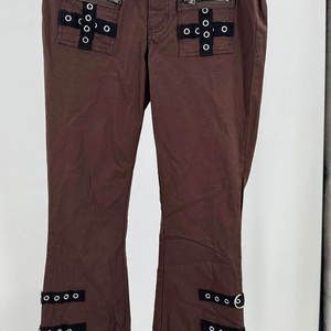 Pantalones Góticos Acampanados Color Chocolate para Mujer con Tirantes de Ojales en Contraste, Artículo Popular, Pantalones de Concierto Estilo Emo Punk - Product Image 5