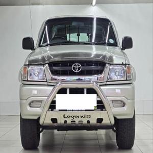 Toyota Hilux 2700i Raider 2005 Usado (LHD/RHD) - Product Image 1
