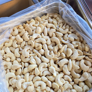 ถั่วเม็ดมะม่วงหิมพานต์เค็มเม็ดมะม่วงหิมพานต์น๊อตเม็ดมะม่วงหิมพานต์จากโรงงานที่เชื่อถือได้บรรจุภัณฑ์แบบกำหนดเอง - Product Image 1