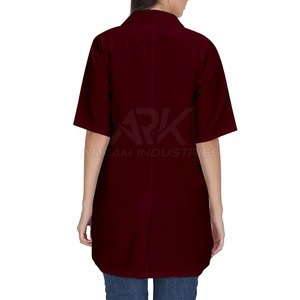 Bata de laboratorio clásica para doctor, con tela suave y bolsillos funcionales para uso clínico diario. - Product Image 2