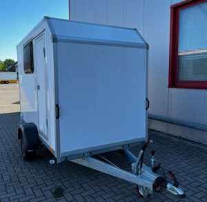 Remorque de moto Esselmann Caravello, remorque fermée à essieu simple pour le transport de vélos - Product Image 3