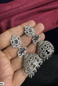 CONJUNTO DE PENDIENTES ESTILO CLÁSICO DE DIAMANTE AMERICANO PARA BODAS CONJUNTO DE PENDIENTES ESTILO CLÁSICO DE MODA PARA MUJER Y NIÑA - Product Image 2