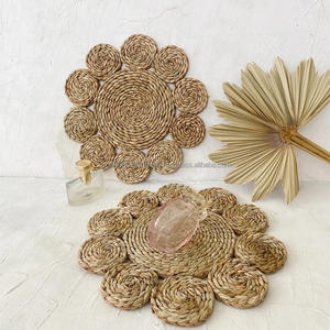 Sous-plats ronds en jonc de mer naturel du Vietnam, faits à la main, décoration en paille, dessous de plat en jacinthe d'eau, pour la cuisine et les mariages - Product Image 3