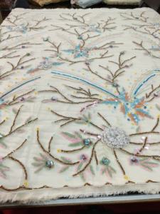 Robes de soirée avec travail de zari perlé à la main - Product Image 2