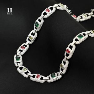 Collier de luxe à maillons mariniers multi-pierres précieuses, avec ancre pavée de diamants, émeraude, rubis et pierres rouges - Product Image 5