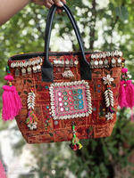 Sac à main traditionnel indien fait à la main, brodé, vintage, avec pompon Banjara, sac de shopping élégant, style bohème hippie, sac fourre-tout en coquillages