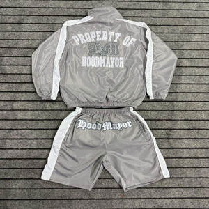 Vente en gros Streetwear d'été pour hommes ensemble deux pièces veste coupe-vent en nylon short survêtement brodé de logo - Product Image 2