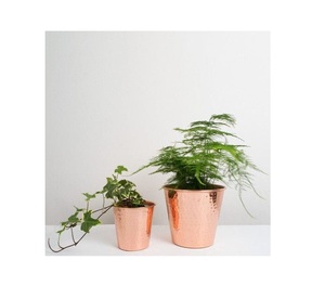 Vases de table en métal modernes martelés de designer pour la décoration Grande table de mariage avec des tailles et des styles de formes personnalisés - Product Image 1