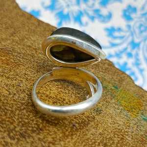 925 Sterling Silver Handmade Women's <b>Ring</b> Pear Grey Blue Flash <b>Labradorite</b> Gemstone Unique Casual Wedding Jewelry Bezel Setting - Product Image 4