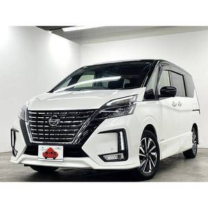 Minivan Nissan Serena 2021 con Volante a la Derecha - Product Image 1