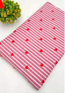 Tissu en coton 100% biologique peigné et tissé, écologique, imprimé cœurs, patchwork mignon, motif Liberty, pour robes de filles et de garçons - Vente en gros - Product Image 4