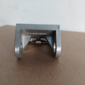 Usinage CNC personnalisé Pièces de finition automobile Matériaux en acier et en laiton Fraiseuses pour le feu et les pièces automobiles personnalisables - Product Image 2