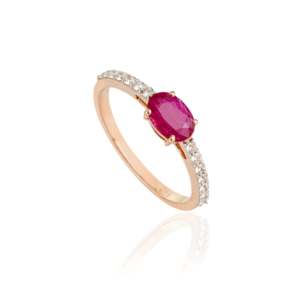 Bague de fiançailles pour femme en or 14 carats avec rubis ovale et diamants, placage rhodium, sertissage à griffes de luxe - Product Image 5