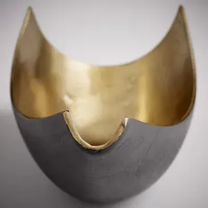 Plateau de feuilles en métal de luxe moderne pour servir la salade - Product Image 3