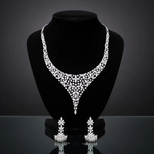 ชุดสร้อยคอประดับเพชรโรเดียมสีขาวพรีเมี่ยมสำหรับผู้หญิงเหมาะสำหรับให้เป็นของขวัญและงานเฉลิมฉลอง - Product Image 1