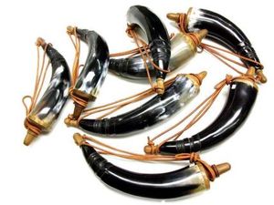 Corne à boire de buffle naturelle moderne Corne à poudre polie pour décoration - Product Image 2