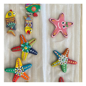 Juguete de animales de madera Artesanía natural hecha a mano creativa Regalo elegante para niños Inspirado en el estilo de vida y la decoración del hogar - Product Image 1