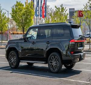 VENTE DE VOITURES D'OCCASION 2024 GX550 Premium+ 4.1-6L V6 atmosphérique SUV/Crossover Diesel Automatique Sièges en cuir Toit ouvrant panoramique - Product Image 6