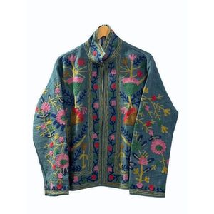 <b>Hand</b> Embroidered Vintage Floral Velvet Finished Eco-friendly Quilted Jacket Stand Collar Full Sleeve Lightweight Spring Women's - Product Image 1