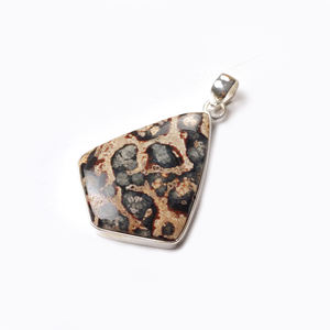 Pendentif en argent sterling 925 en forme de crinoïde fossile, vente en gros |   Bijou en forme de cerf-volant plaqué or avec pierre précieuse naturelle - Product Image 1