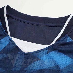 Uniforme de Fútbol Personalizado para Adultos, Nuevo Modelo 2025, con Manga Corta y Diseño Transpirable, al Mejor Precio - Product Image 3